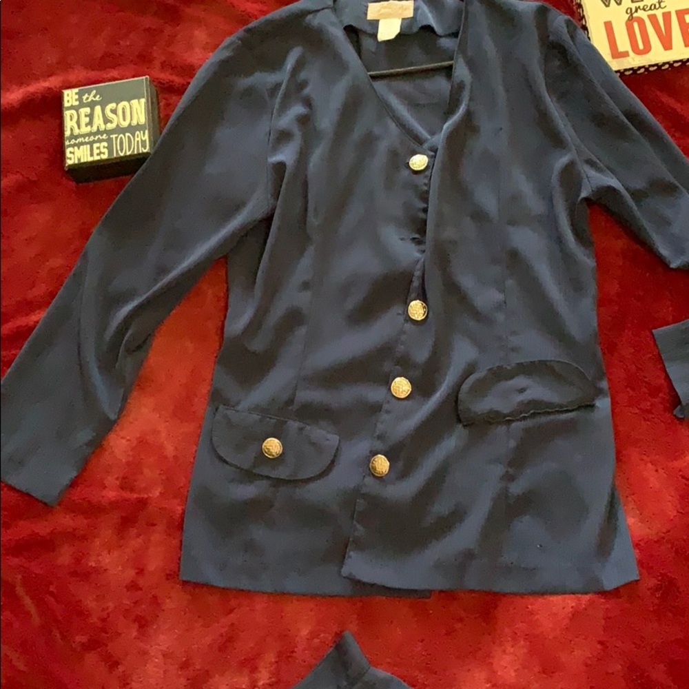 Suit - Picture 6 of 6